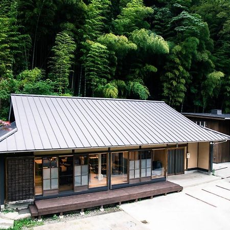 山の中の一棟貸切宿 五番地 Nambu (Yamanashi) Exterior photo